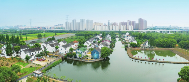 　　相城区渭塘镇盛泽荡村环境越来越好，村民的获得感、幸福感越来越强。（相渭萱供图）