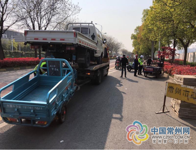 ：常州“骁龙铁骑”集结，强力整治各类交通违法乱象