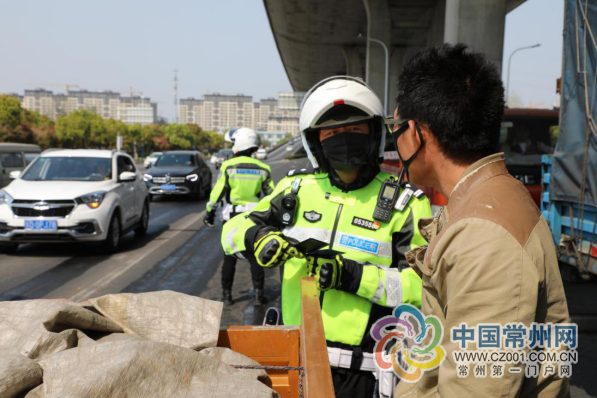 ：常州“骁龙铁骑”集结，强力整治各类交通违法乱象