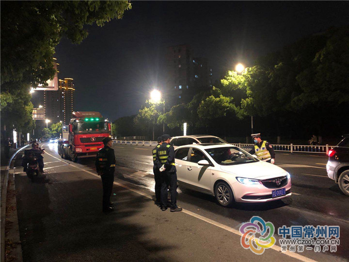 『』常州交通执法部门与交警联动，酒驾黑车一起查！