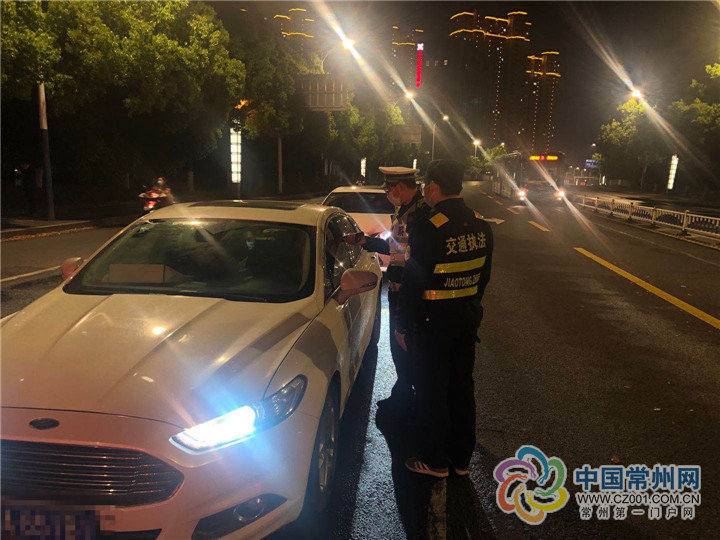 『』常州交通执法部门与交警联动，酒驾黑车一起查！