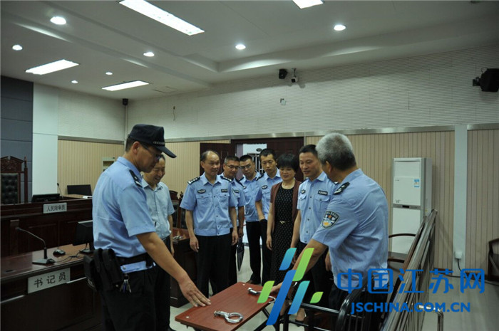 泰州中院法警支队到清江浦区法院开展司法警务