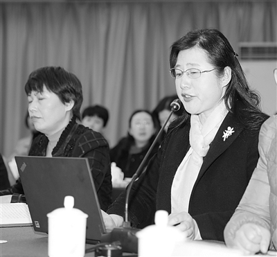 江苏省总工会召开庆三八女劳动模范和先进工