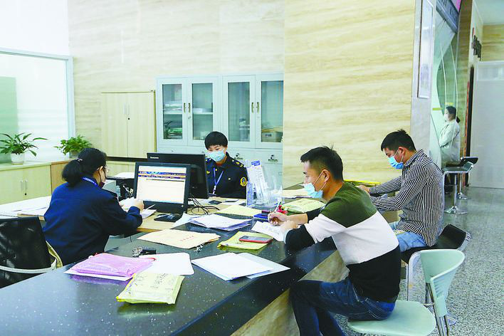 减负|邳州：基层干部“减负”营商环境“提质”