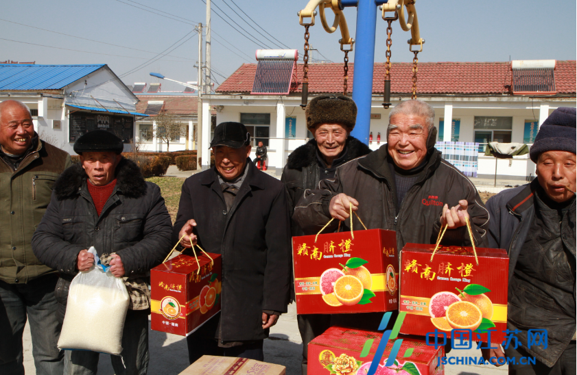 灌南縣駐上海商會黨支部開展“回家鄉、送溫暖”公益活動