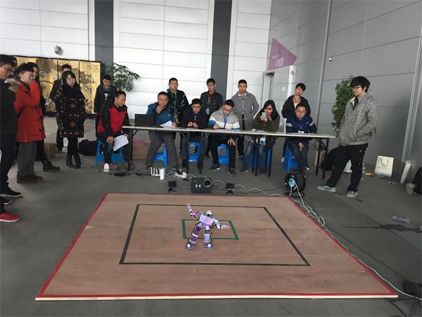 南通理工学院获2017中国机器人大赛2项总冠军