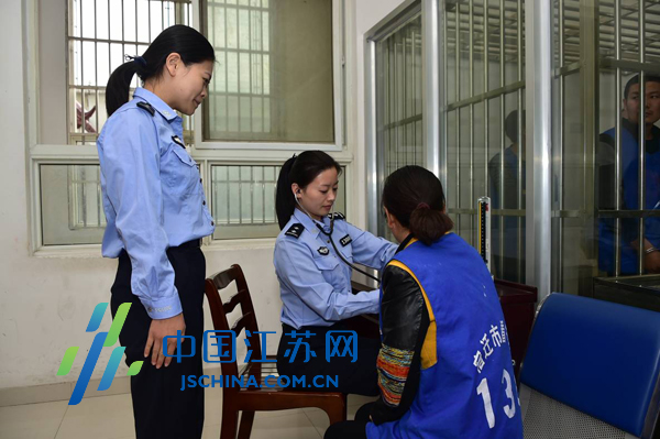 没有捂不热的心--宿迁市看守所女子管教大队工作侧记