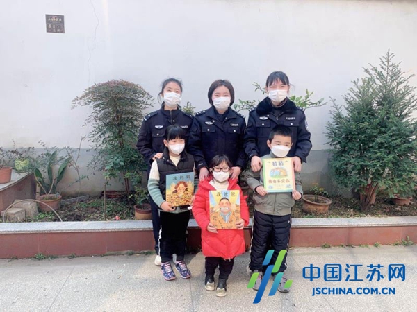 姜堰女民警变身“警察妈妈”，慰问援鄂医务人员子女