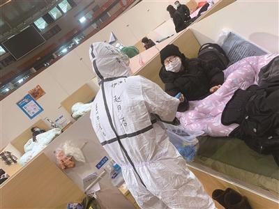 @她在平凡岗位上守护生命与健康