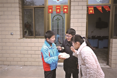 @泰州开设“我是小厨神”家庭劳动教育课