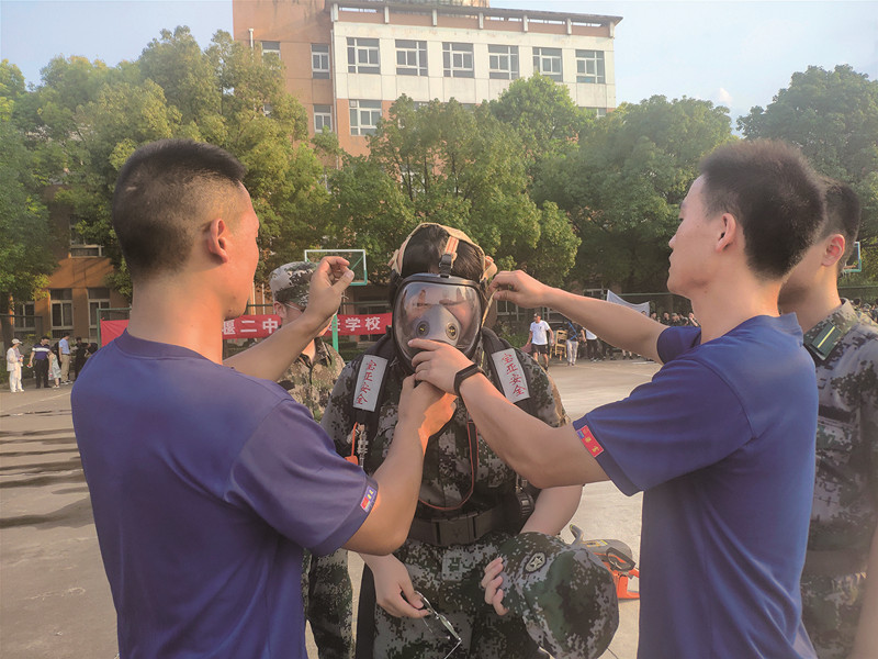 |泰州师生学习“防火术”