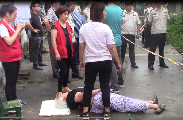 无锡梁溪城管回应“城管打老人”事件_中国江苏网