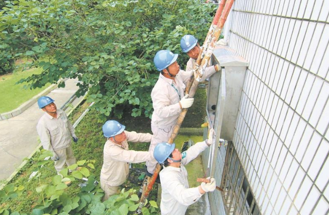 宜兴市|暑假推迟 宜兴乡村学校两百套空调安装到位