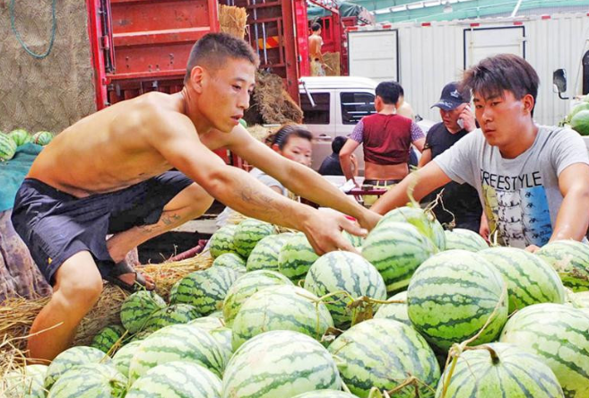 汗水|烈日当空，最美“暑”于他们