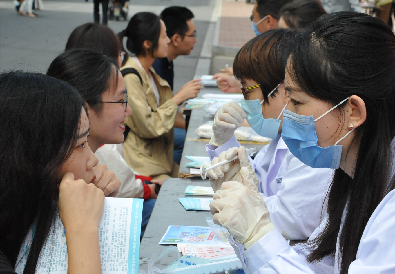 徐医大口腔医学院：疫线课堂彰显使命担当 以生为本共育仁心医者安博体育官方网站(图1)