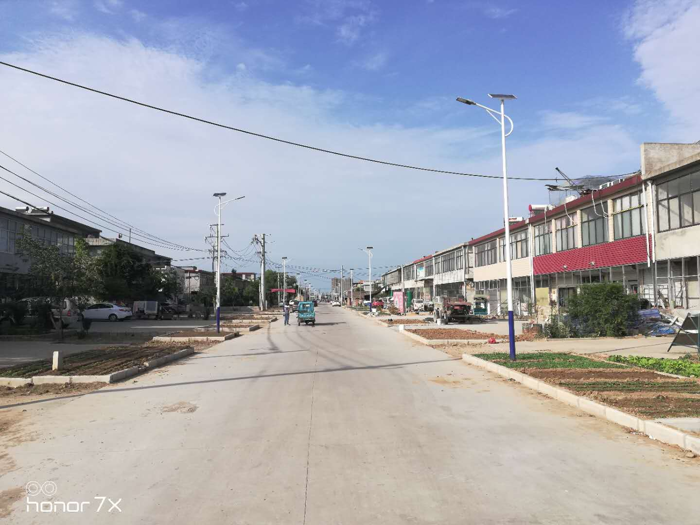 我为群众办实事|新沂北沟街道田吴村安装太阳能路灯"点亮回家的路"