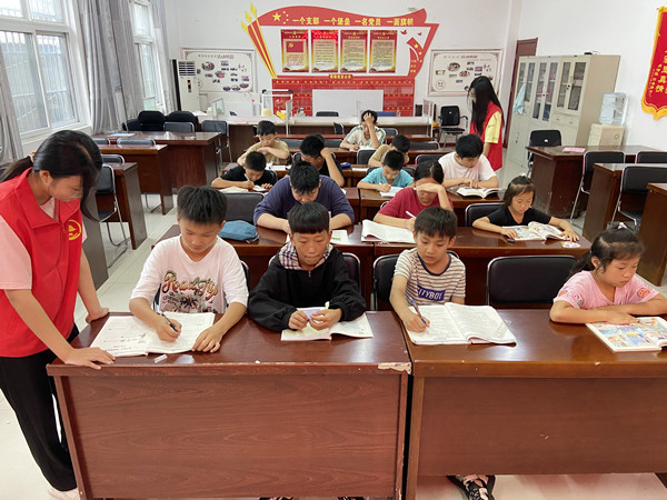 徐州工业园区：爱心托管点亮七彩假日
