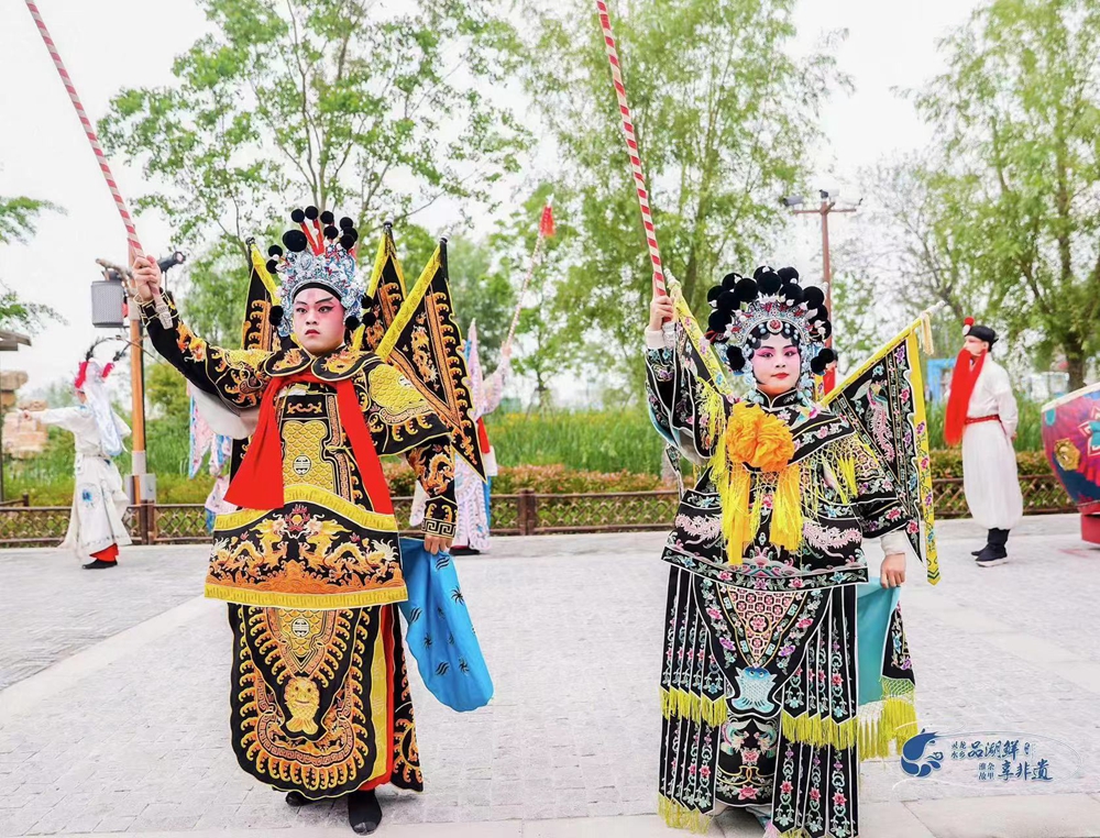 开云体育 Kaiyun.com 官网入口2023“苏韵乡情”乡村休闲旅游农业（盐城）专场推介暨建湖稻虾文化节开幕式举行(图3)