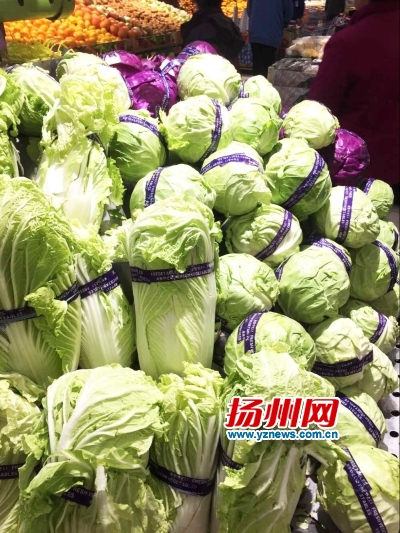 市场上蔬菜供应充足