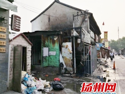 门面房起火老夫妻被困楼上 妻子跳楼逃生 丈夫不幸身亡