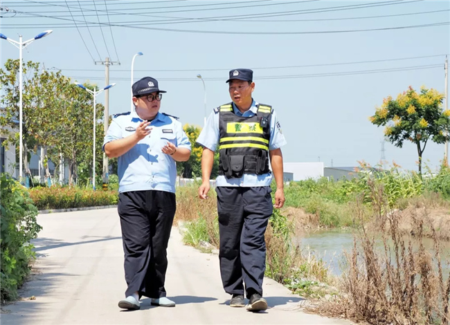 争当"李树干式民警 镇江民警朱建强:耕耘平凡岗 真情暖民心