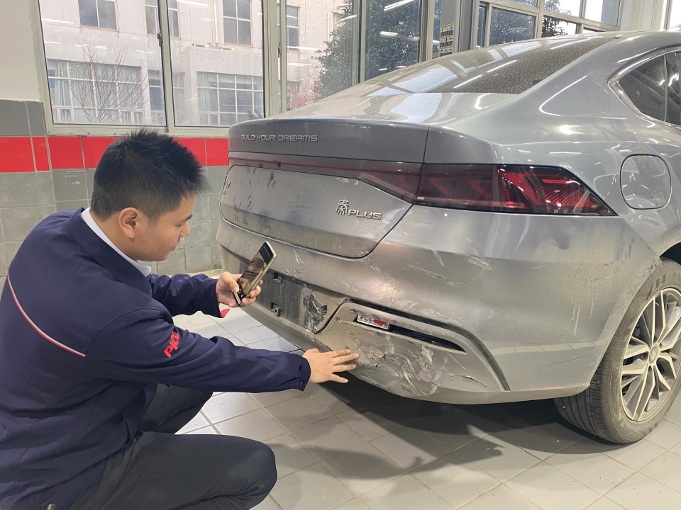 TVT体育南京：聚焦新能源车保险服务 创新消费者权益保护举措(图1)