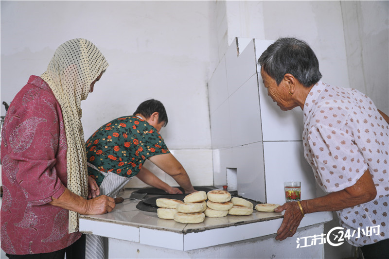 制作糖鼓馍馍迎中秋_中国江苏网