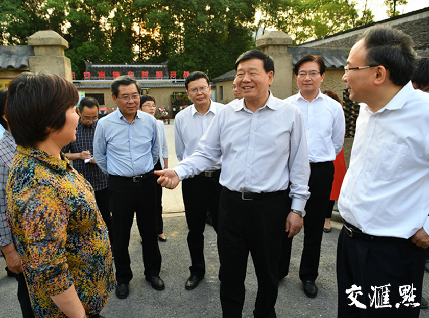 省委书记娄勤俭考察无锡阳山牛郎山农村专业合作社.肖勇 摄