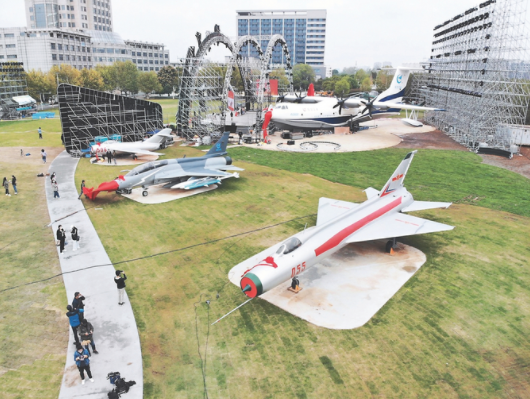 南航“御风园”教育教学实践基地启用_中国江苏网