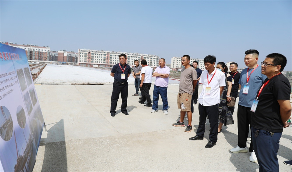 赣榆区海头镇民主协商做优社情民意聚贤阁