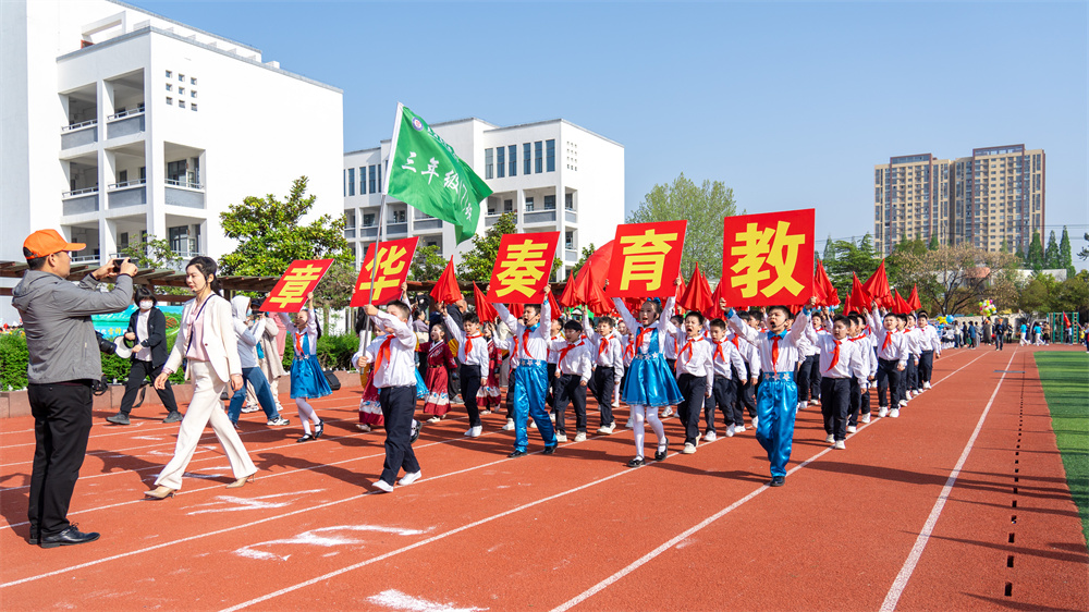东海县第一实验中学图片