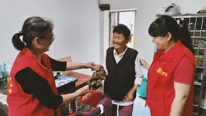 谷里街道箭塘社区书记图片