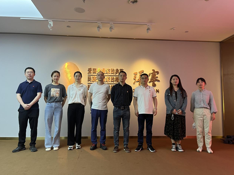 南通福彩党支部组织党员参观张謇廉正思想主题展_中国江苏网