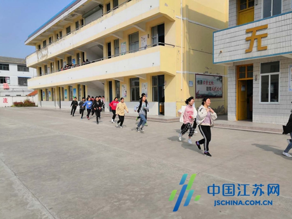 阜宁县古河初级中学精心植桃李厚德育英才