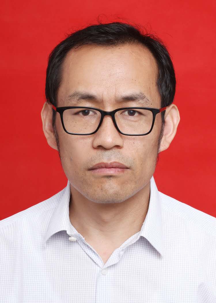 孙焕重正面照.jpg